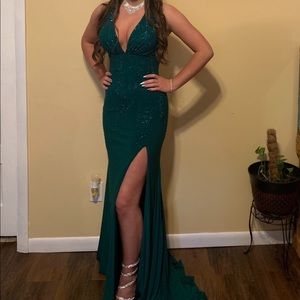 Emerald green prom dress